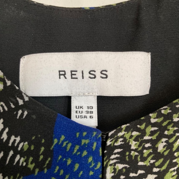 REISS Abstract Print Flutter Sleeve Dress NWOT - Picture 3 of 6